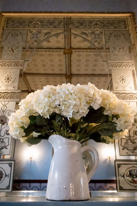 Mount Victoria Manor - Holiday Find 2