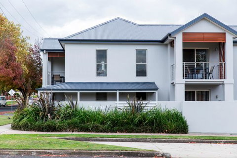 Stay Bathurst - Holiday Find 1