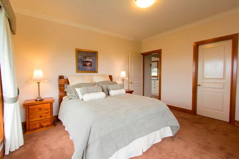 Stay Bathurst - Holiday Find 4