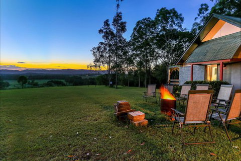 Vineyard Hill Resort - Holiday Find 3