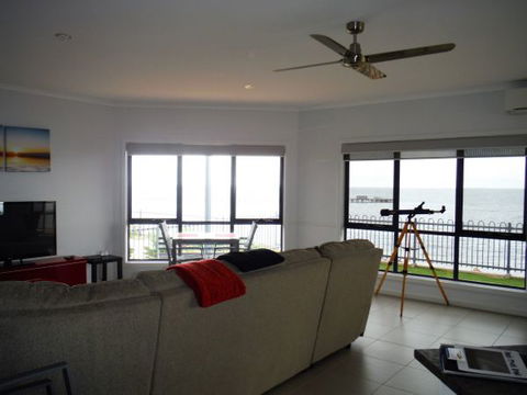 BayHaven - Holiday Find 138