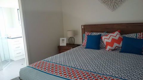 BayHaven - Holiday Find 104