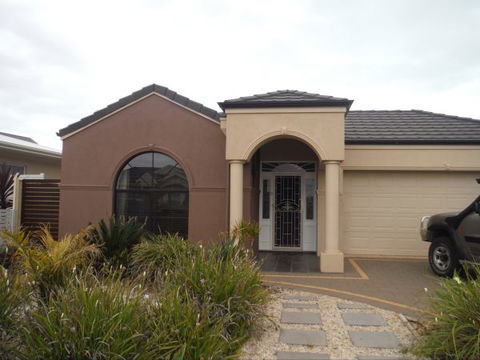 BayHaven - Holiday Find 10