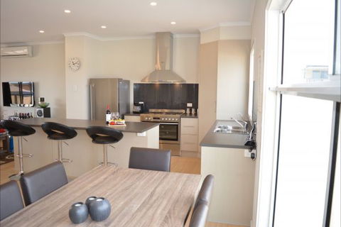 BayHaven - Holiday Find 129