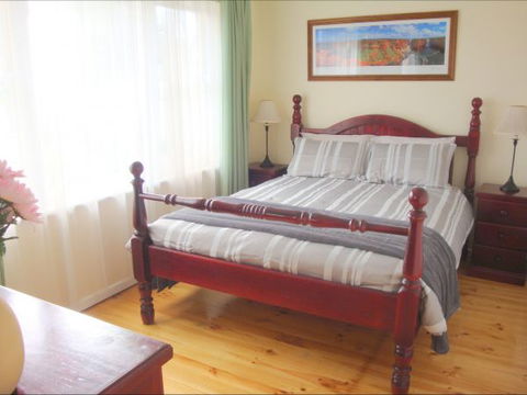 Christies Cottage For Holidays And Relocations. - Holiday Find 17