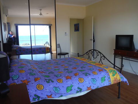 Santorini Sunset - Holiday Find 3