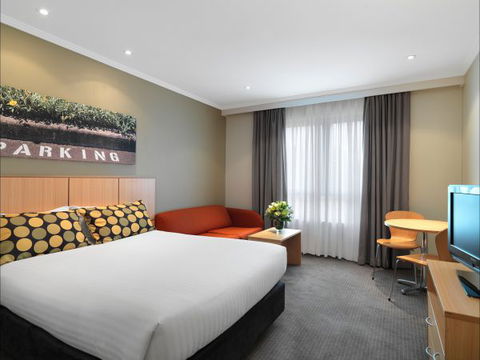 Travelodge Hotel Macquarie North Ryde Sydney - Holiday Find 0