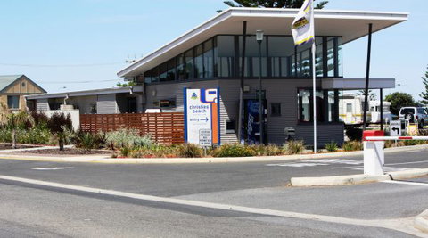 Christies Beach Tourist Park - Holiday Find 2