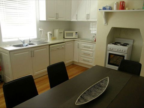 Fensom's Holiday Home - Holiday Find 1