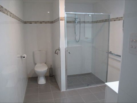 Fensom's Holiday Home - Holiday Find 4