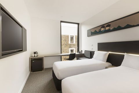 Ibis Adelaide - Holiday Find 1