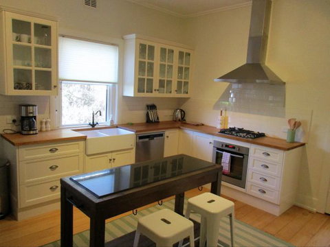 Tin House At Tanunda - Holiday Find 11