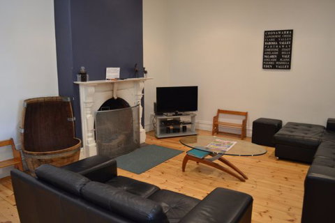 Tin House At Tanunda - Holiday Find 18