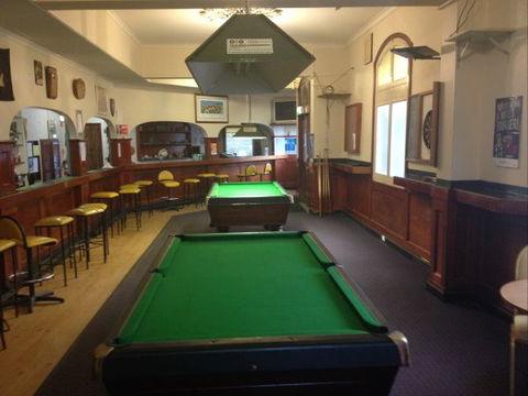 Cecil Hotel Zeehan - Holiday Find 1