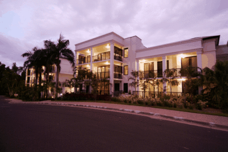 Elysium Apartments Palm Cove