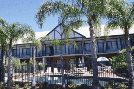 Country Comfort Adelaide Manor - Holiday Find 1