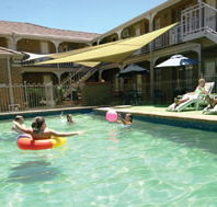 City Colonial Motor Inn