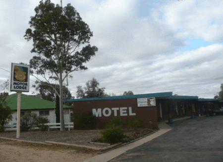 Rainbow Motor Lodge Pot of Gold