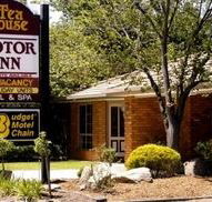 Tea House Motor Inn - Holiday Find