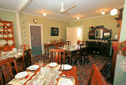 Ashton Gate Guest House - Holiday Find 1