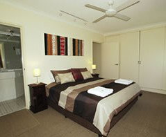 Adrift At Byron Bay - Holiday Find 1