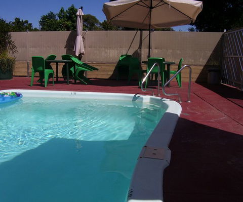 Twin City Motor Inn - Holiday Find 1