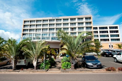 Rydges Gladstone - Holiday Find 2