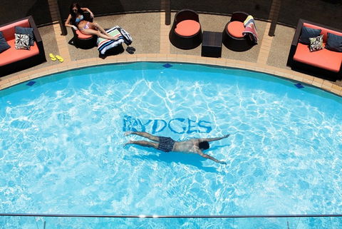 Rydges Gladstone - Holiday Find 3