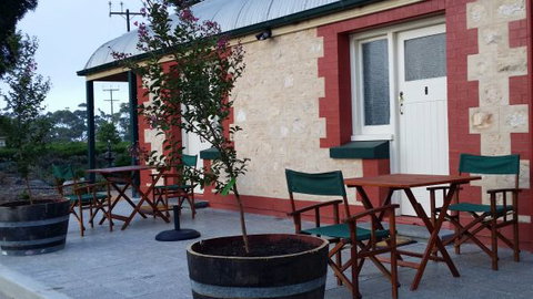 Angas Plains Estate Wines Heritage Suite - Holiday Find 2