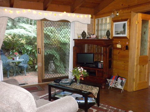 Whistle Stopover - Holiday Find 8