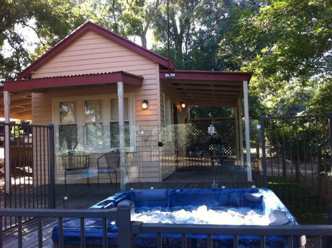 Baranduda Homestead B&B Cottages - Holiday Find 5