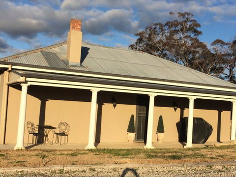 White Cedars Cottage - Holiday Find 0