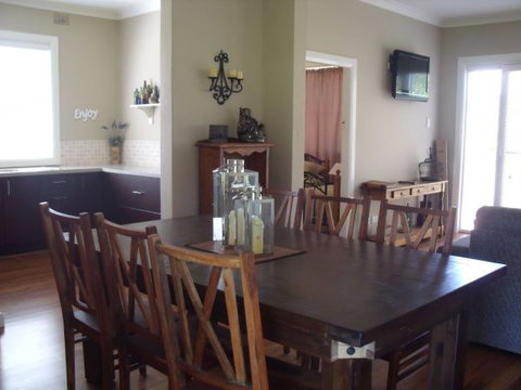 White Cedars Cottage - Holiday Find 1
