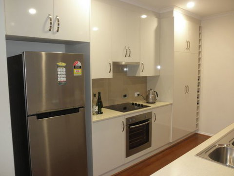 C&C's Bed And Breakfast - Holiday Find 5