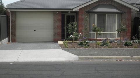 C&C's Bed And Breakfast - Holiday Find 0