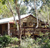 1860 Wine Country Cottages