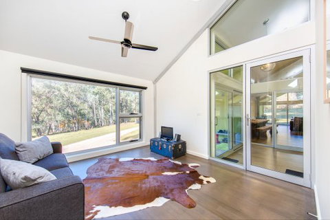 Nine Steps - Holiday Find 8