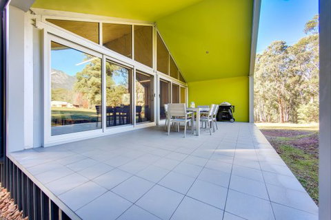 Nine Steps - Holiday Find 9