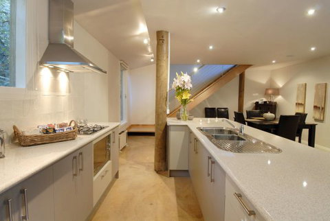 Arnica Views Summit Retreat - Holiday Find 2