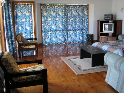 Baudins View Holiday House - Holiday Find 1