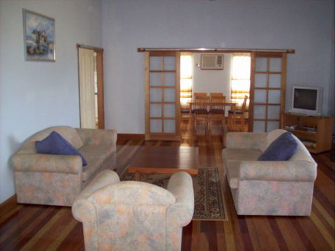 Baudins View Holiday House - Holiday Find 4