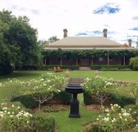 Clifton House and Gardens Farm Stay Accommodation - Holiday Find