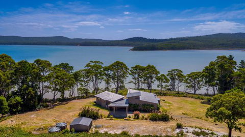 Cloudy Bay Lagoon Estate - Holiday Find 0