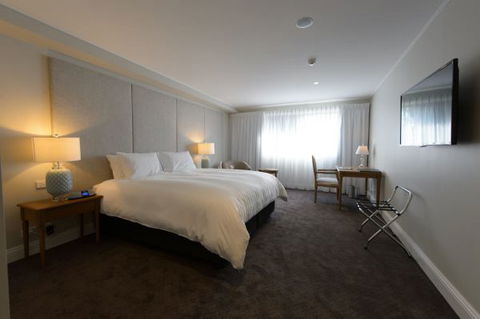 Miramare Gardens Boutique Accommodation - Holiday Find 2