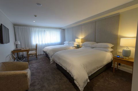 Miramare Gardens Boutique Accommodation - Holiday Find 3