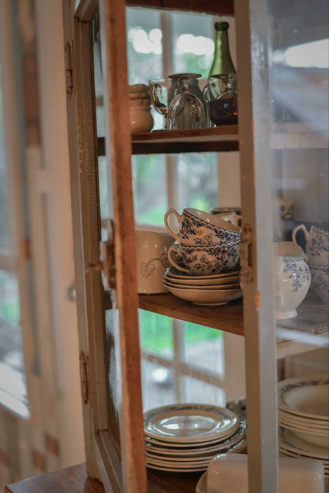 Mrs Simpson Cottage At Norala Garden - Holiday Find 7