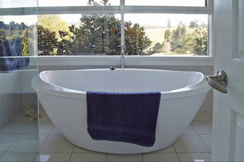 Murrah Luxury Holiday Accommodation - Holiday Find 3