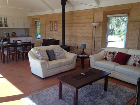 Muntiri Lodge Eco Retreat - Holiday Find 2