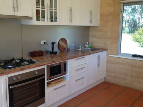 Muntiri Lodge Eco Retreat - Holiday Find 4