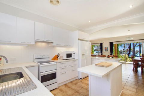 Orion Beach House - Jervis Bay - Holiday Find 6